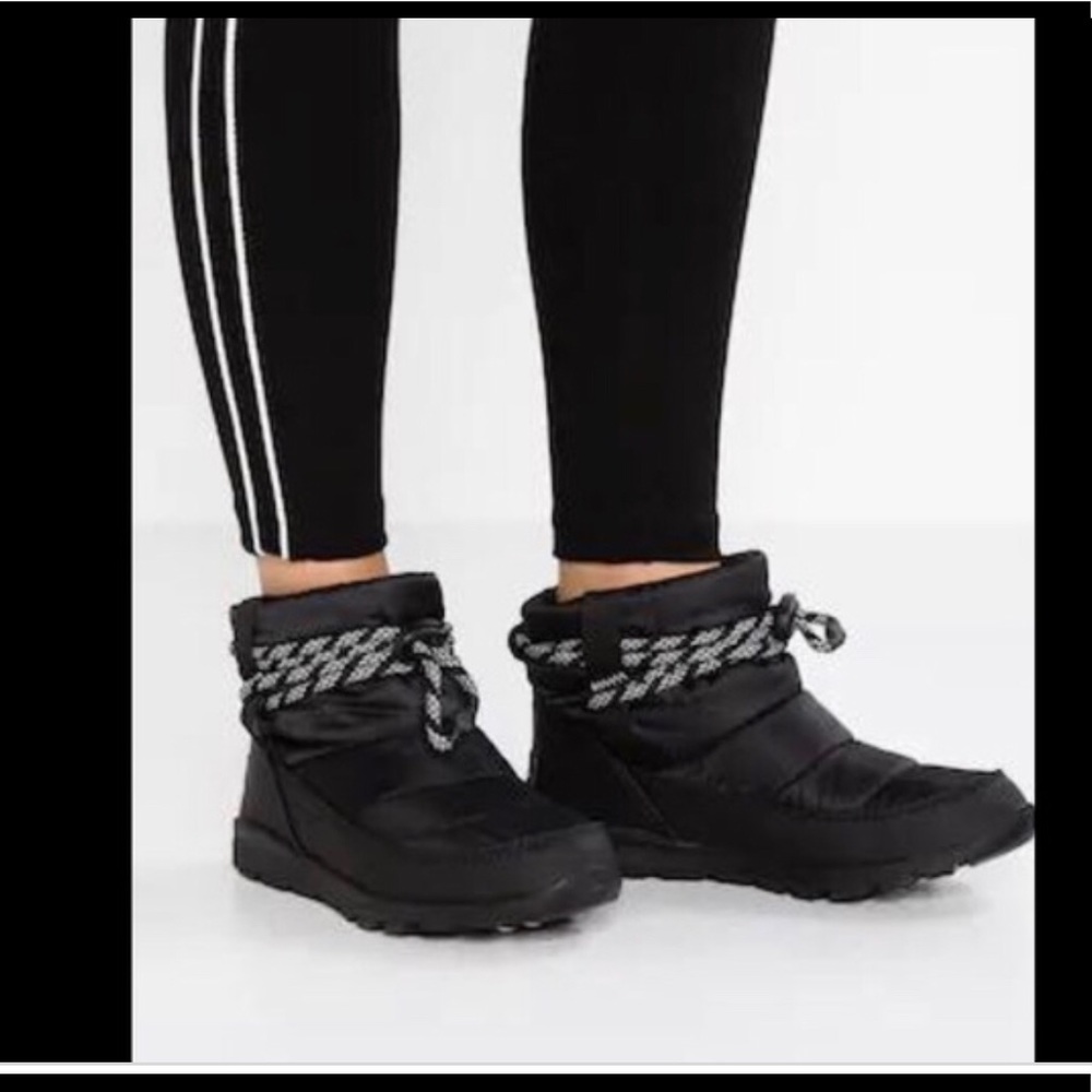 Sorel Whitney Short Black Boots